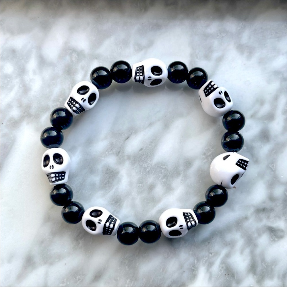 💥NWT💥 Beaded Skull Bracelet